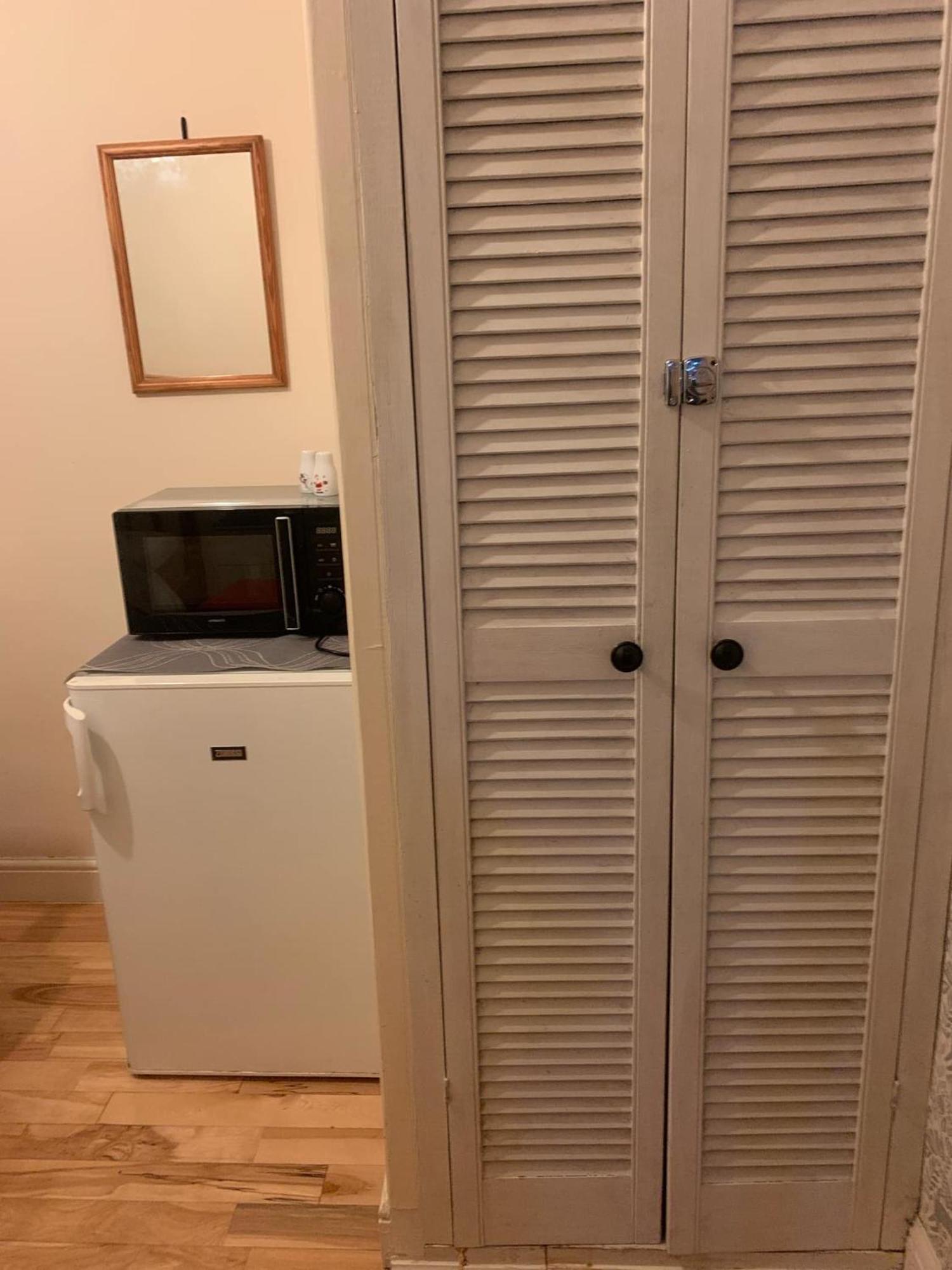 Private Lovely Double Bedroom High Wycombe Dış mekan fotoğraf